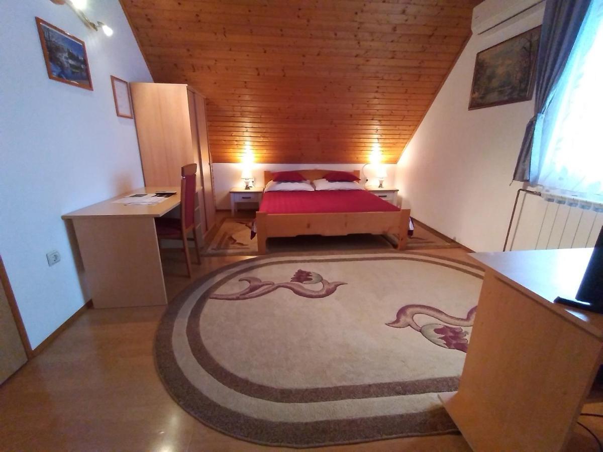 House Nina Apartment Полянак Екстериор снимка