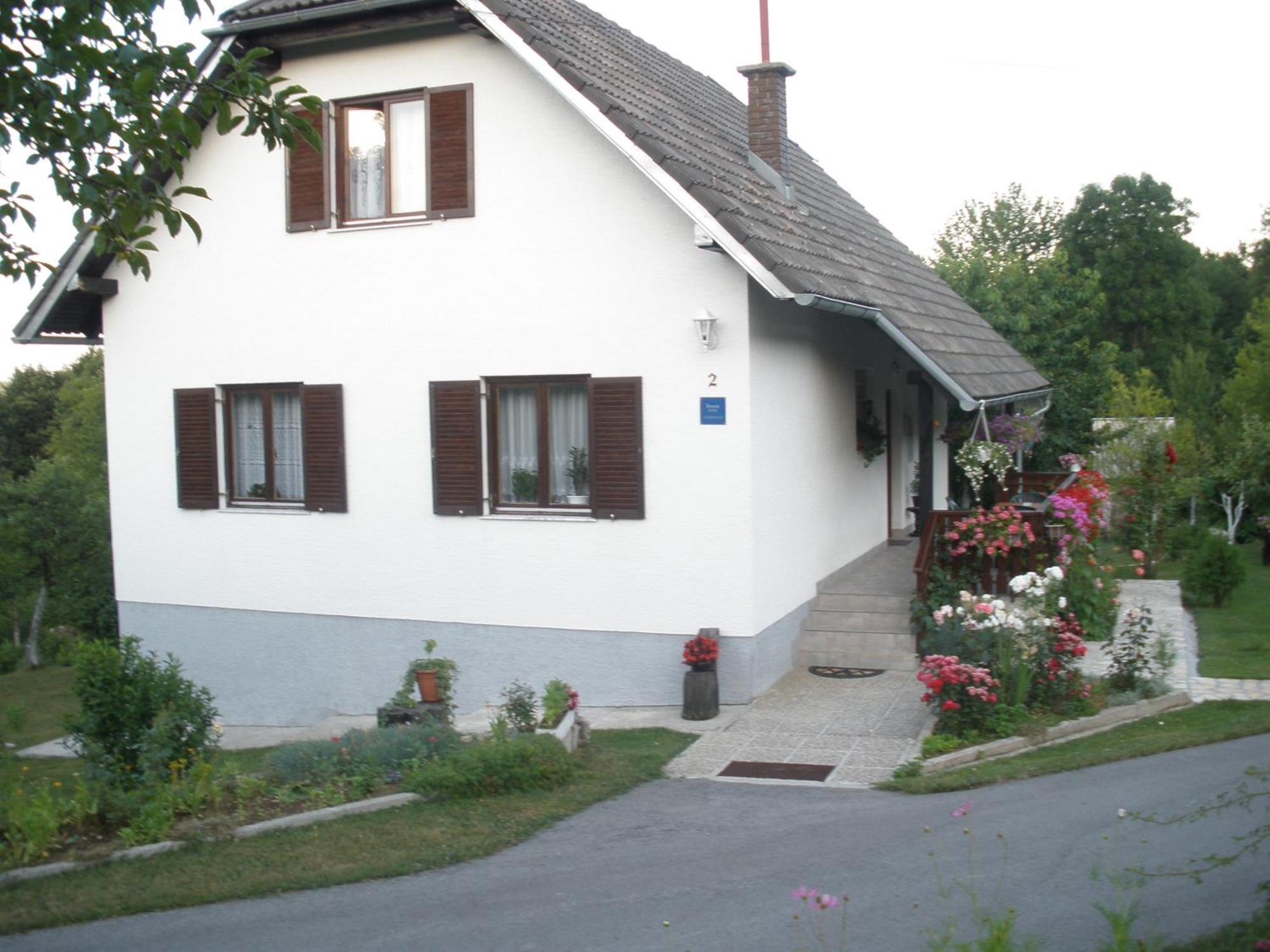 House Nina Apartment Полянак Екстериор снимка