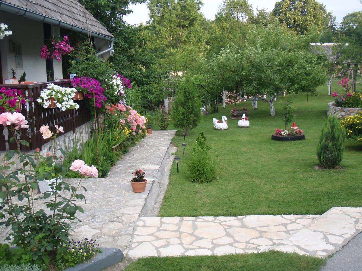 House Nina Apartment Полянак Екстериор снимка